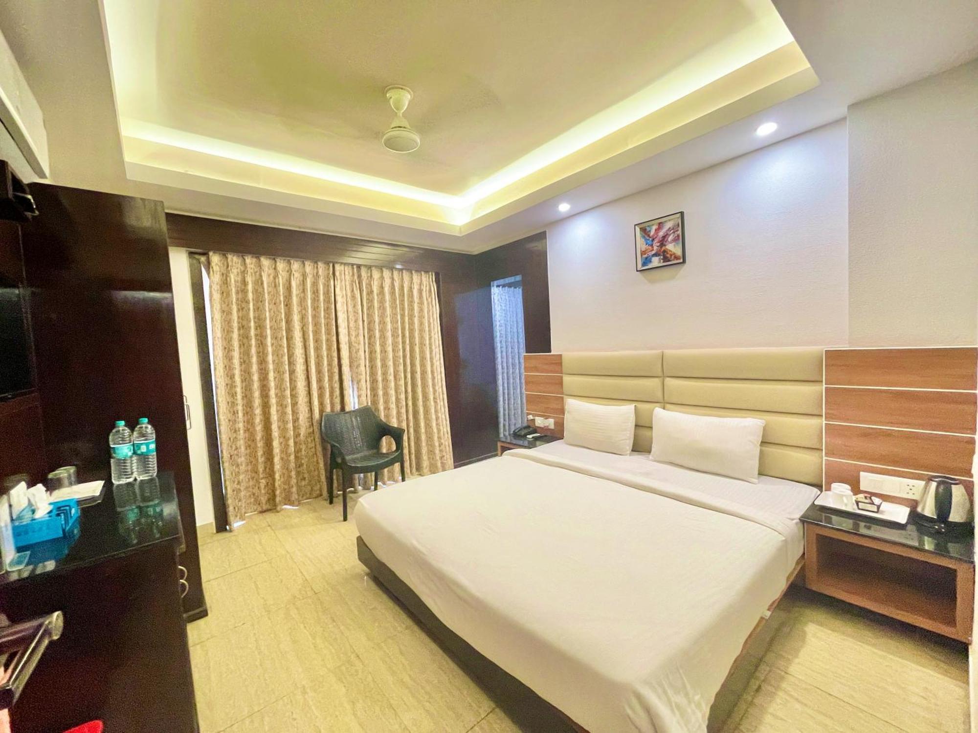 Puri Hotel G R P Puri, A Premier Beachfront Luxury Hotel Sea Beach And Temple Fully Air Conditioned Hotel With Lift-Wifi-Parking And Swimming-Pool, Breakfast Included, Best Hotel In Puri Exterior photo